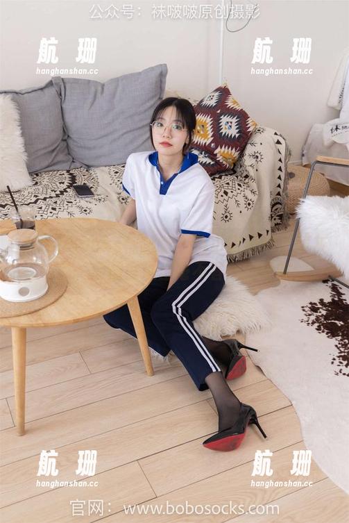 BoBoSocks袜啵啵 - 当小甜豆遇上薄灰丝，原图呈现出毫不客气的真实