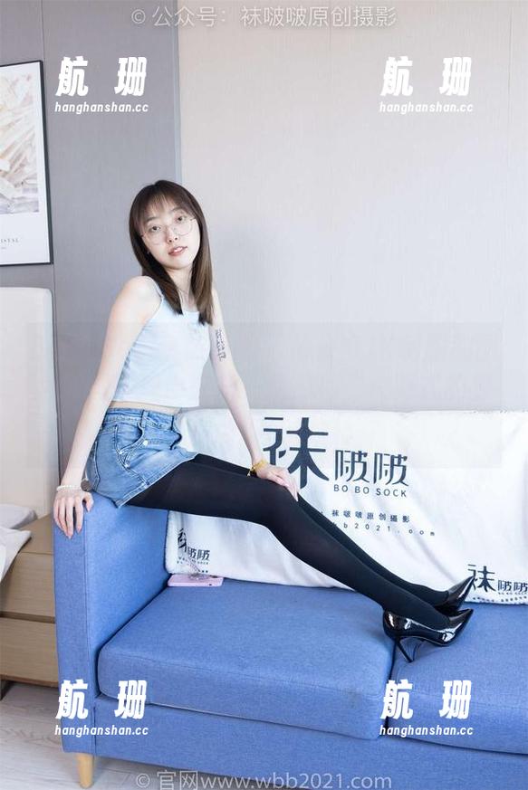 BoBoSocks袜啵啵 - 朵朵穿JK制服的图包，想不想也来拼一拼那种“校服式的撩”（真的没让你撩）？
