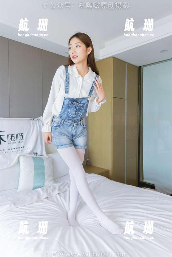BoBoSocks袜啵啵-果果 BoBoSocks袜啵啵 - 图片里有毒,果果的OL制服到底能撩多少屌丝?
