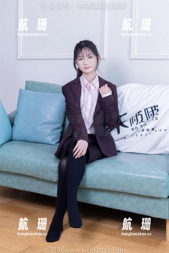 BoBoSocks袜啵啵 - 看稚予如何用吊带肉丝点亮你的高清周末！