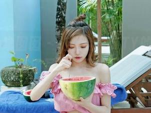 Feilin嗲囡囡 - 施忆佳KITTY的美脚，高清写真我已抱回家