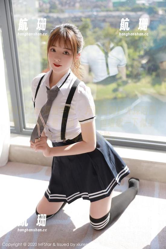 MFStar模范学院 - 月音瞳的户外探险图集，表面上看不出深意，但细想一下似乎又有种特别的体验。
