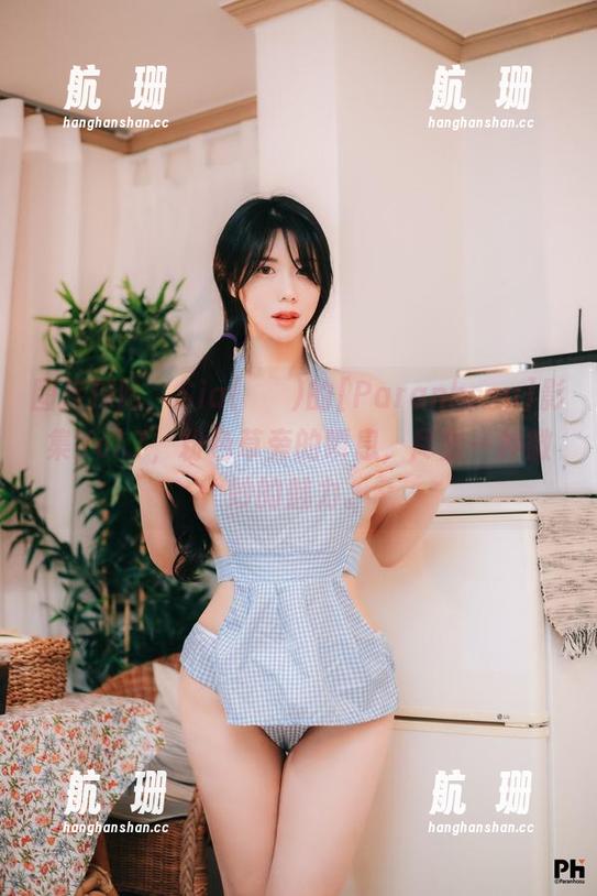 图库探险，Sia(시아)的[Paranhosu]影集Vol.7，粉色草旁的瞬息，尽显一种微妙的魅力。