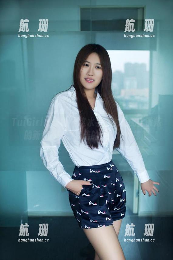 TuiGirl推女郎-赵梦洁 TuiGirl推女郎 - 这水手服也是配合锻炼的新装备?赵梦洁的原图让你捧腹