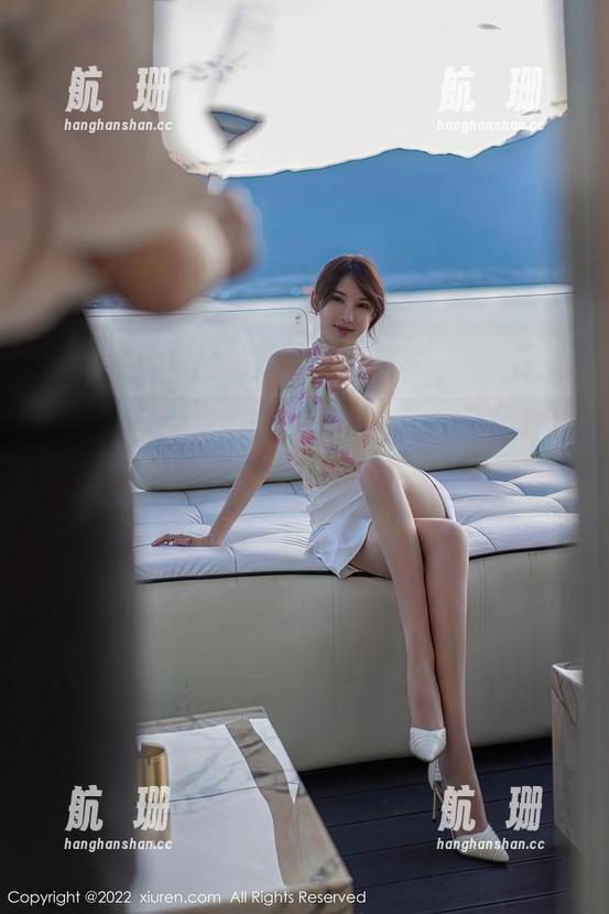 Xiuren秀人网-sugar小甜心CC Xiuren秀人网 - sugar小甜心CC的短裤全集,有些地方让我忍不住想多看几眼