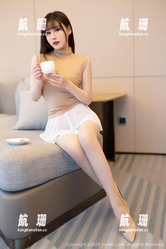Xiuren秀人网-vetiver嘉宝贝儿 Xiuren秀人网 - 原图一看,vetiver嘉宝贝儿的灰丝写真竟成了经典之作!