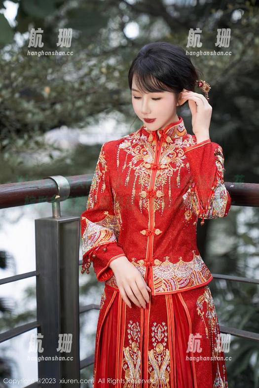 Xiuren秀人网 - 小樱koko这些私拍，花嫁形象竟然让我想起了我的高中舞会…