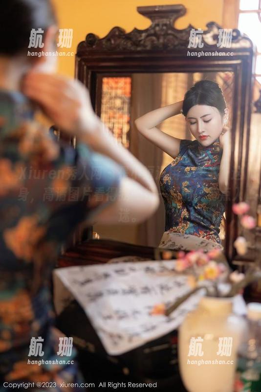 Xiuren秀人网-是小逗逗 Xiuren秀人网 - 是小逗逗用“女王”这身,高清图片看得我一愣一愣的,有点入迷。