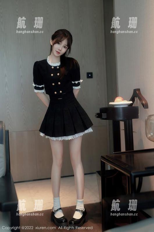 Xiuren秀人网 - 没有圣光的女孩——绮里嘉Ula合集，要不要来一发？