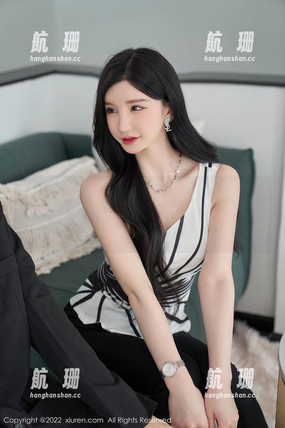 Xiuren秀人网 - 芝芝booty的海边假日，不用滤镜的原图，套图让我太想搬去当海鸥！