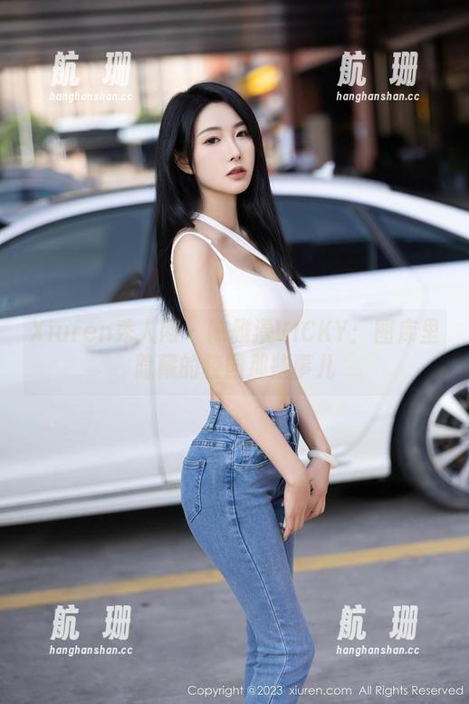Xiuren秀人网 - 陈雅漫VICKY：图库里隐藏的校园那些事儿