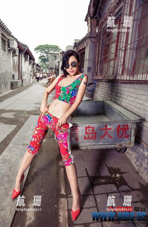 aiss-若兮 aiss - 在线高清见证!若兮连衣裙,穿上这条裙子,连走路都带着风,恍若女神降临!