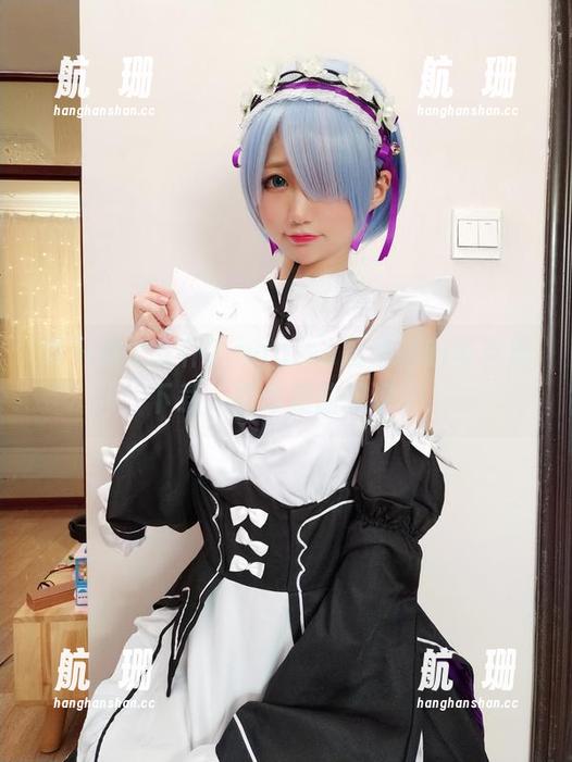 nagisa魔物喵 这只是个女仆?nagisa魔物喵的写真集下载,带你提前见识!