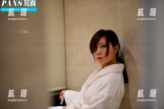 pans - 水手服、卡卡的清新气息，高画质写真完全传递不羁与carefree。