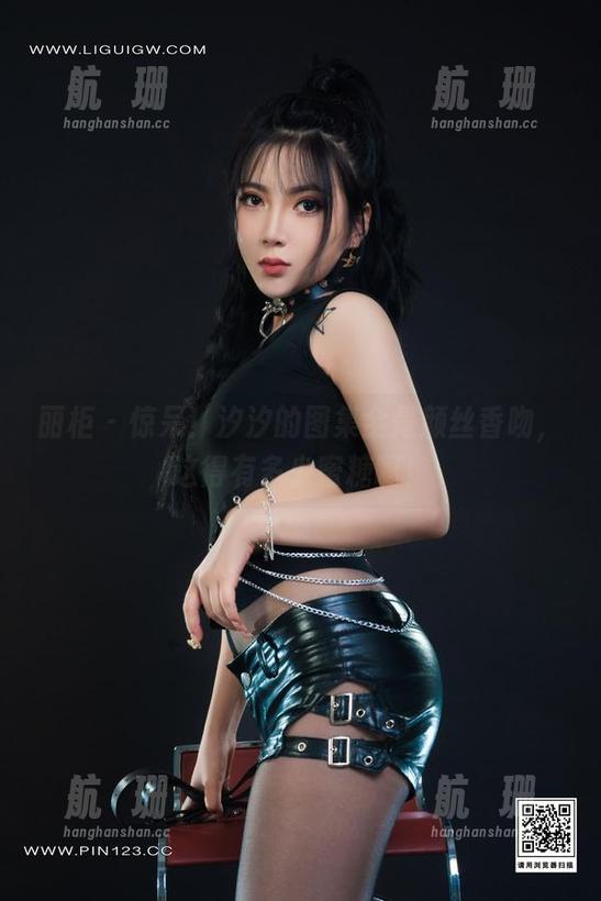 丽柜 - 惊呆！汐汐的图集全是颜丝香吻，这得有多少蜜糖啊！