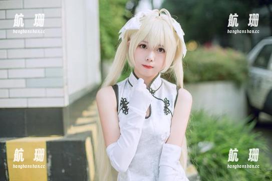一掀开就爱了，向小圆女仆图集的各种美好！