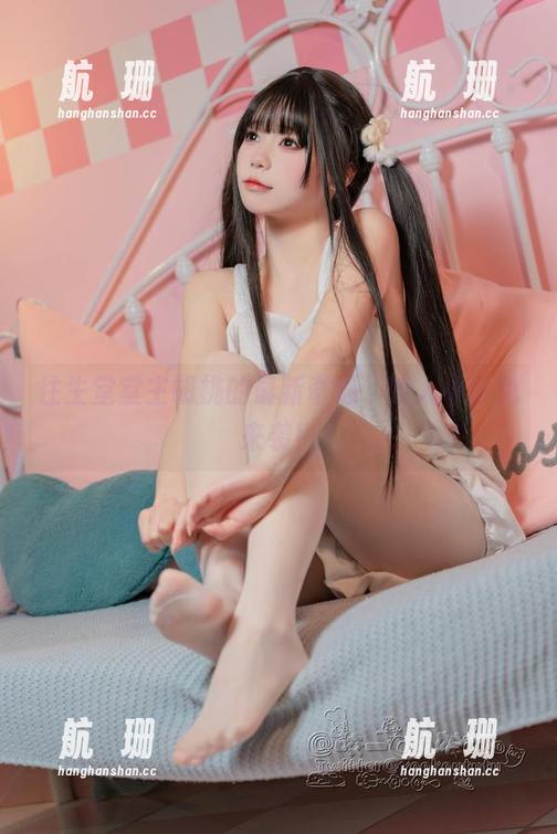 往生堂堂主胡桃的最新奇遇，咬人小小兔来袭！
