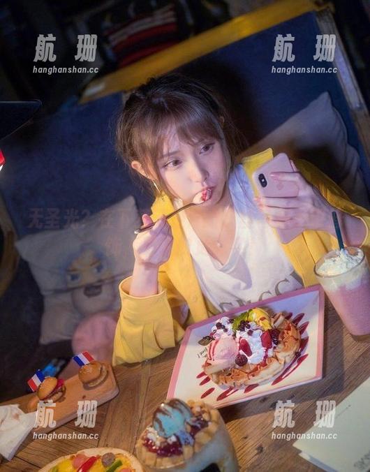 无圣光？在下萝莉控ii的灰丝写真不带修饰，更实时更真实！