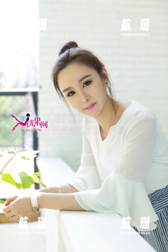 尤果网-李思宁 尤果网 - 李思宁用护士的身份撩拨和戏谑,生态无损的原图大合集!