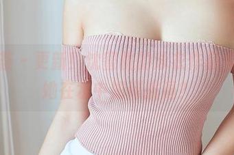 尤蜜荟 - 更新！沈蜜桃的泳衣作品集，看她在水中如何挑逗？