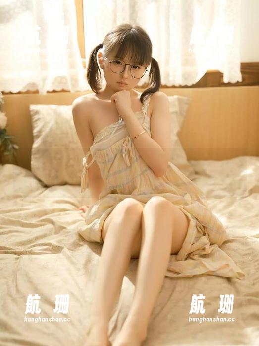 以水为伴的幼水铃衣，梦浴少女的故事，作品集下载别错过！