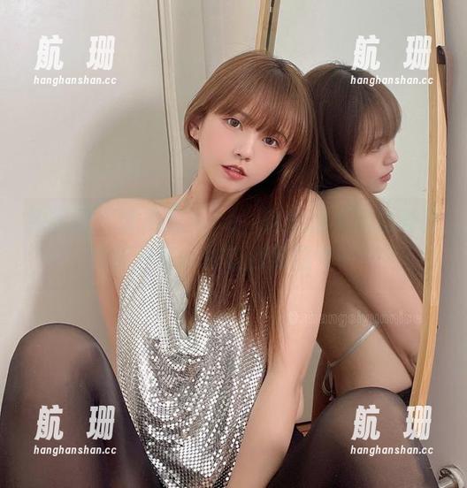 张思允nice 微密圈 - 张思允nice,这份油亮黑丝制服原图分享,先让我缓口气……