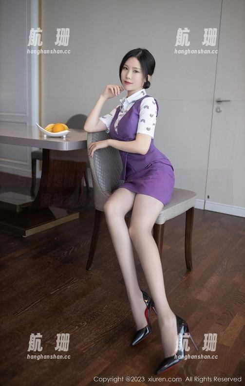 与其说是眼镜，不如说是抖娘利世的个性，图册免费发放，带着你眼前一亮！
