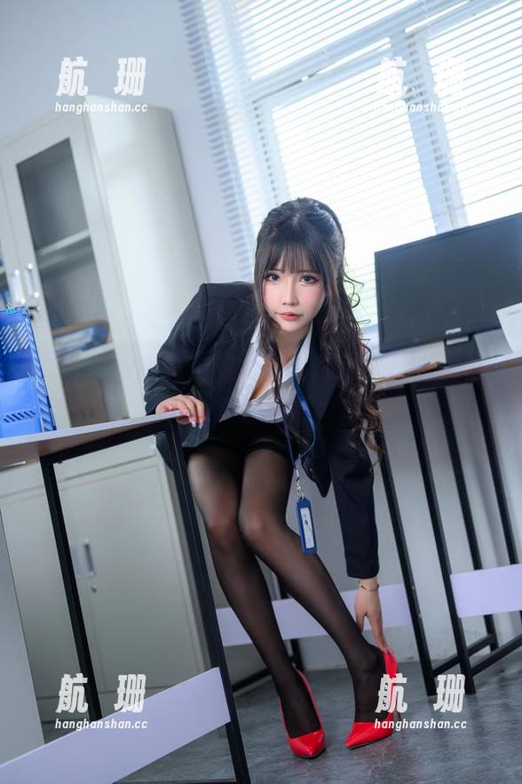 更新！抱走莫子的海边，随便一瞥就好想多看几眼