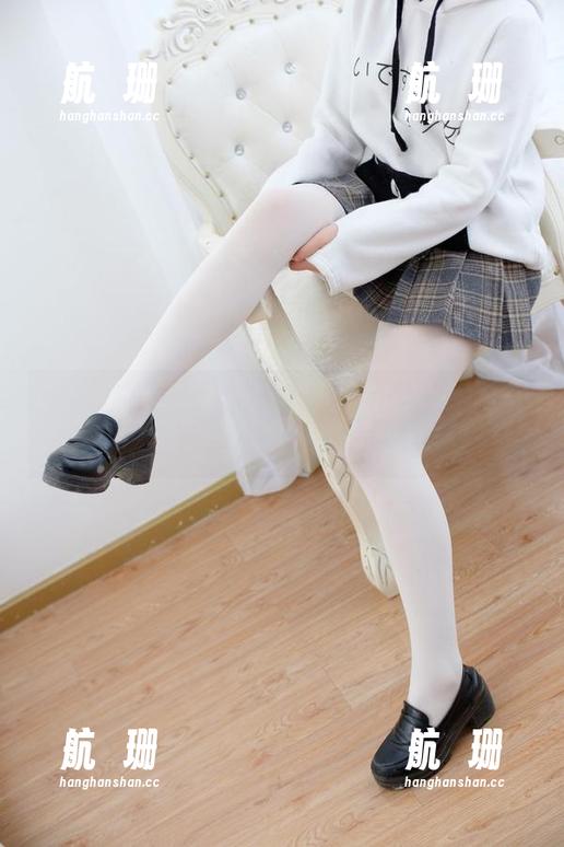 和森萝财团一样疯狂：学生妹的外拍写真高清合集，不妨一试？