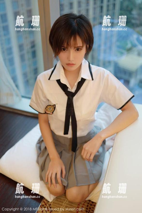 模范学院-小奶瓶呜呜 模范学院 - 小奶瓶呜呜的校园写真集,下载请自备纸巾哦