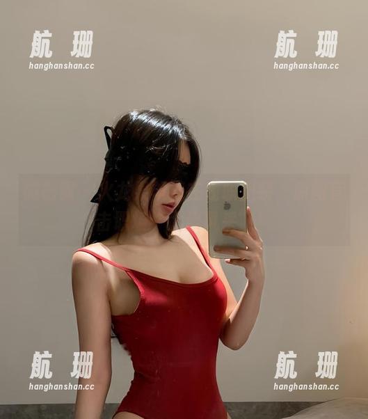 微密圈 - 火龙果羊携在线职业装，原图直击职场“大佬风采”！