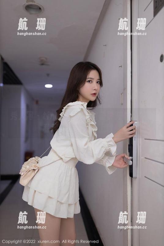 秀人网 - tina_甜仔你这是要开饭店吗？私房肉丝美图已上线！
