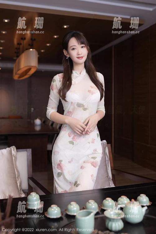 秀人网-刘飞儿Faye 秀人网 - 刘飞儿Faye的在线图集,天使?直接让人想多了。