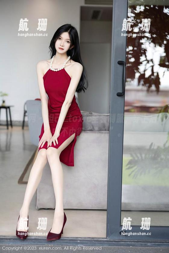 秀人网 - 妲己_toxic全套制服，穿上后心中不由得“飞升”。
