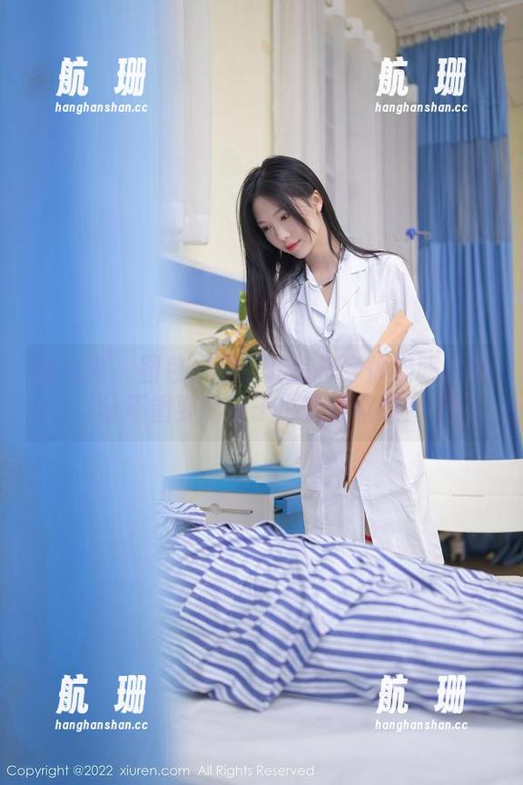 秀人网 - 图包：安然儿怎样穿体操服才能让不重要的日子也变得有趣？