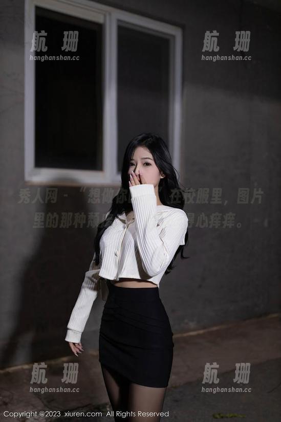 秀人网 - “想做你的猫”在校服里，图片里的那种颓废，我竟然看得心痒痒。