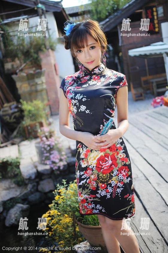 美媛馆-唐琪儿Beauty 美媛馆 - 短裙不仅能撩,还能引发下载狂潮,赶紧拿唐琪儿Beauty的全集吧!