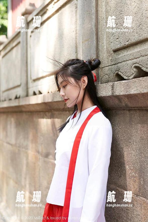 蜜桃社-美绪 蜜桃社 - 美绪比基尼好奇,原图竟无圣光,让我想多了