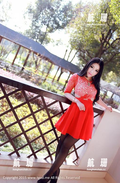 青豆客 - 蕾丝与易阳，细腻的对比，写真集里有让人一眼停留的原图啊。
