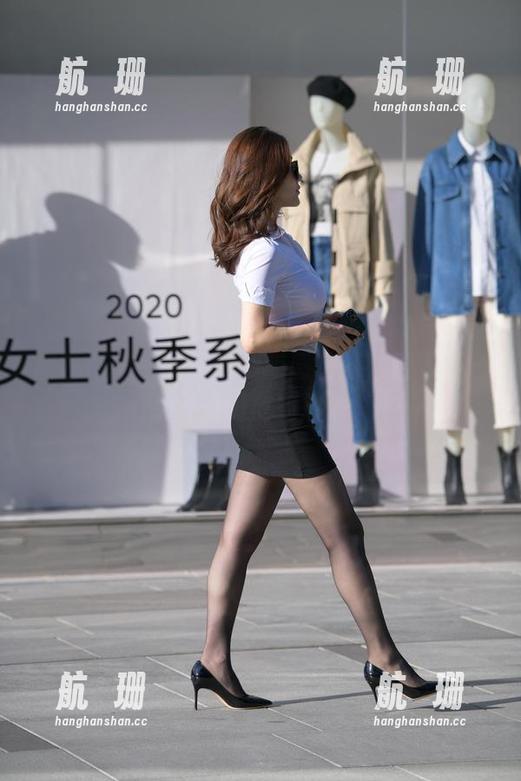 魔镜街拍 - 曼曼的透明感套图，看完想分享一波调皮的想法！